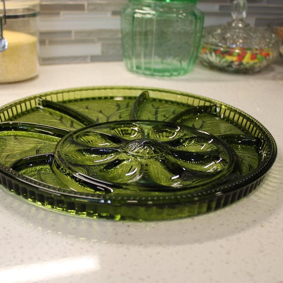 Green Divided Egg Tray - Picture 4 of 4